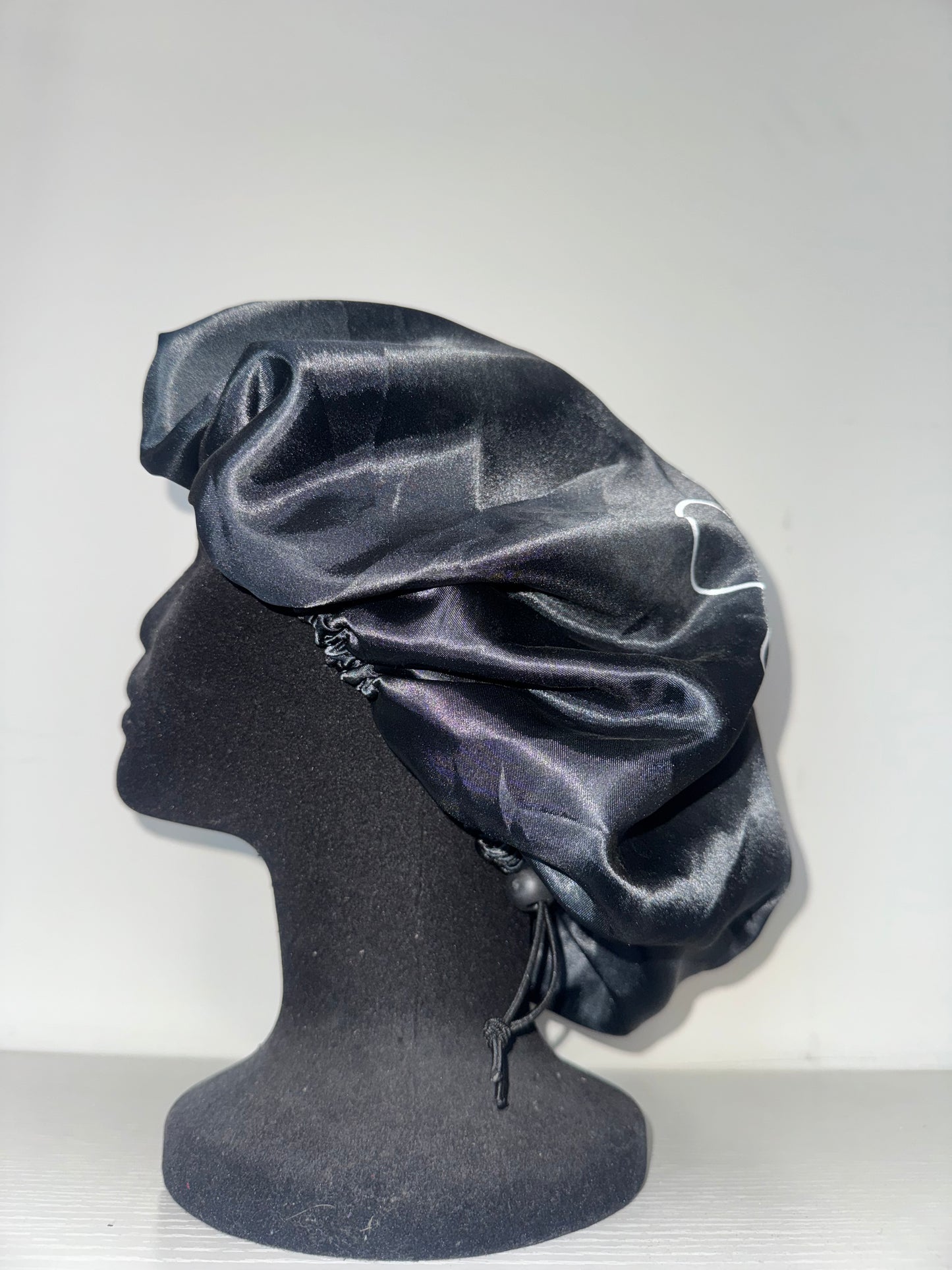 Salon Bomb Bonnet