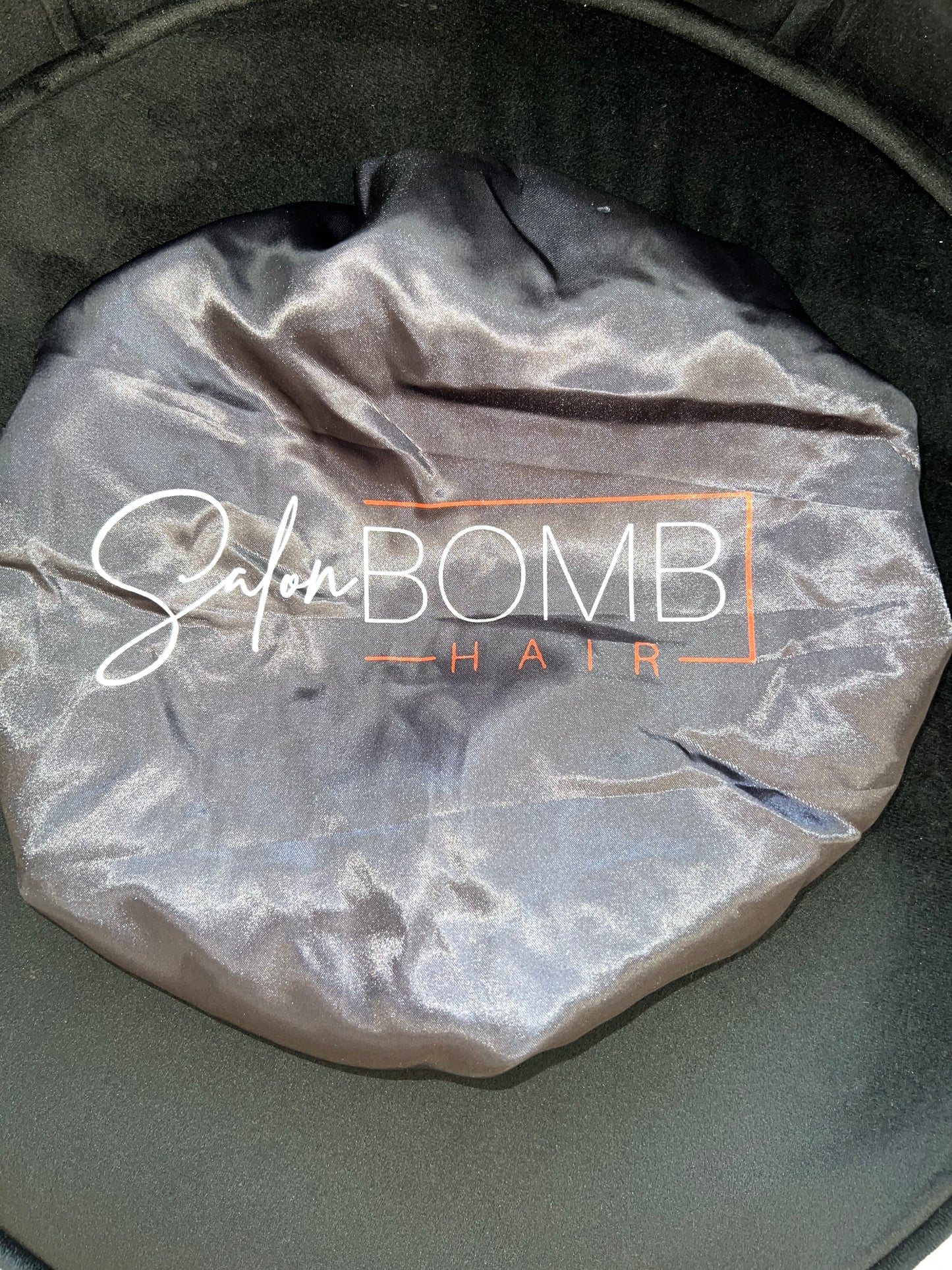Salon Bomb Bonnet